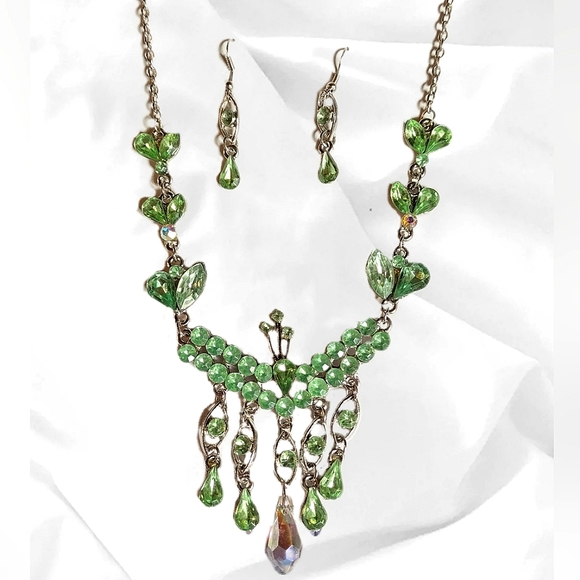 Peridot Crystal Necklace Set Of 2 - Picture 10 of 13